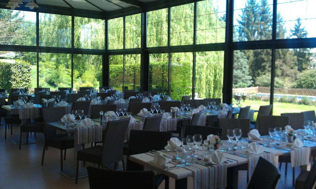 Hotel Restaurant La Verperie Сарла-ла-Канеда Екстериор снимка